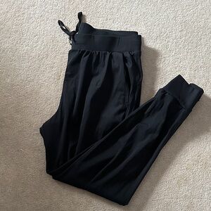 Women's Black Jogger Pants!